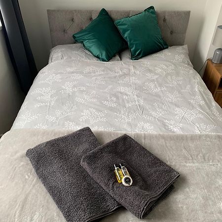 Modernised Home With 2 Bedrooms In Cardiff Kültér fotó